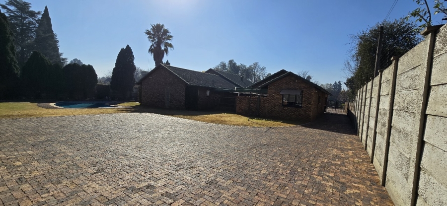 4 Bedroom Property for Sale in Roodia Free State